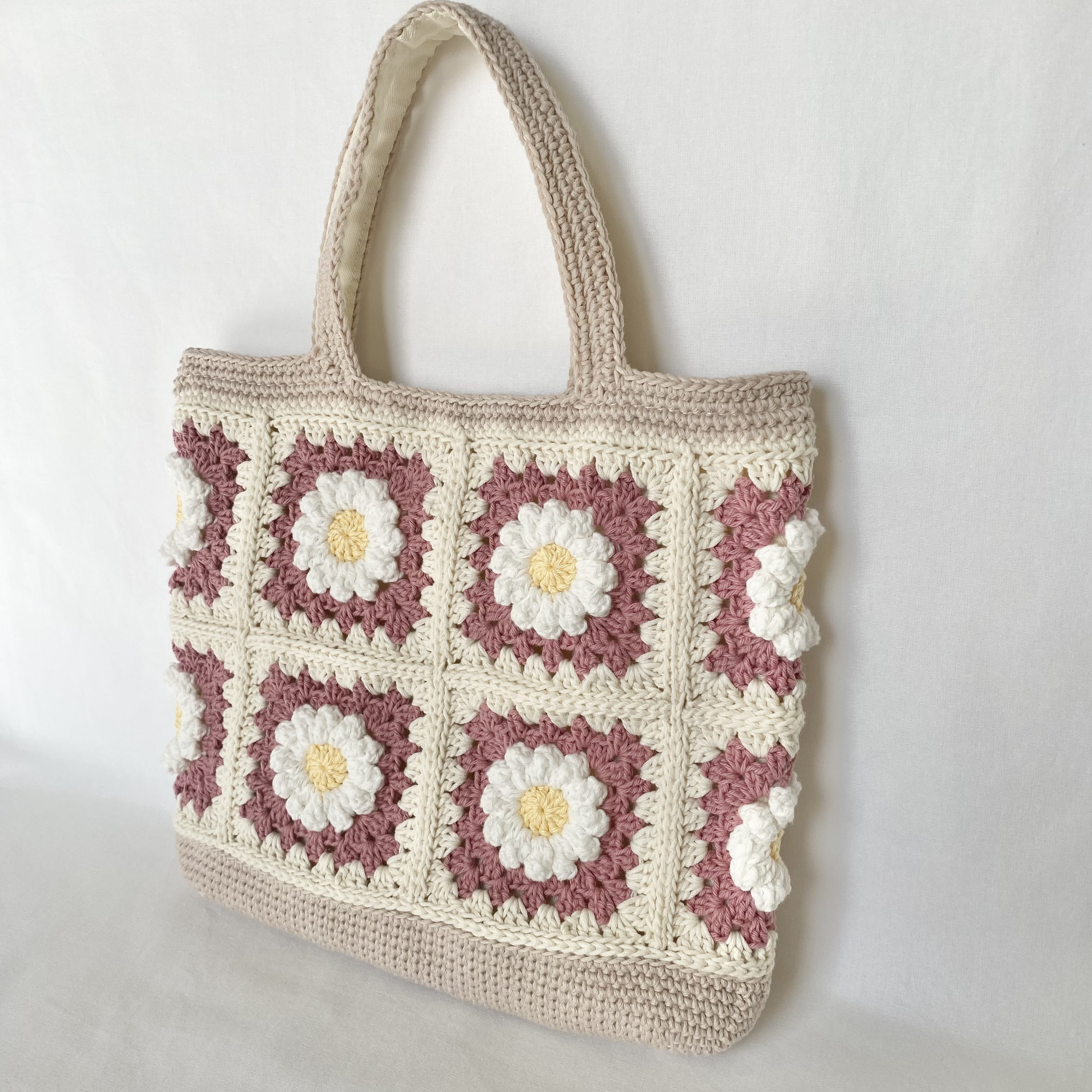 お花モチーフのトートバッグ｜綿100% ｜内布付き｜編み物｜普段使い・お出かけ