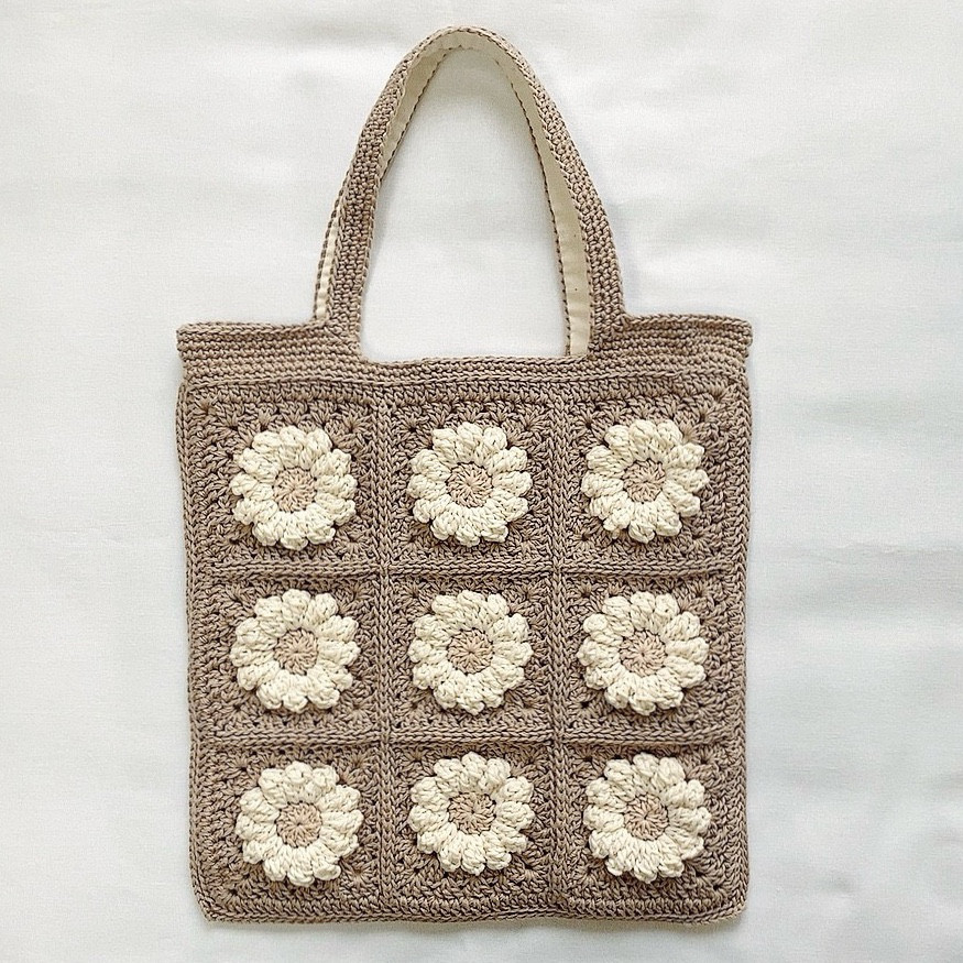 お花モチーフのトートバッグ｜綿100% ｜内布付き｜編み物｜普段使い・お出かけ