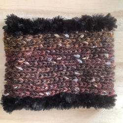 ファーと毛糸のスヌード　手編み　#5 ハマナカ 2枚目の画像