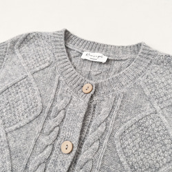 【カシミヤ100%★北欧風ケーブル編み】秋口から春先まで│前開きベスト│木調ボタン│C-75 11枚目の画像