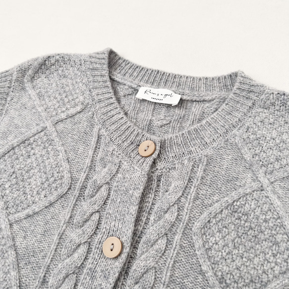 【カシミヤ100%★北欧風ケーブル編み】秋口から春先まで│前開きベスト│木調ボタン│C-75 11枚目の画像