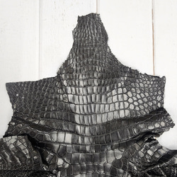 ワニ革 クロコ ナッパ仕上げ  黒 No.C008730 3枚目の画像