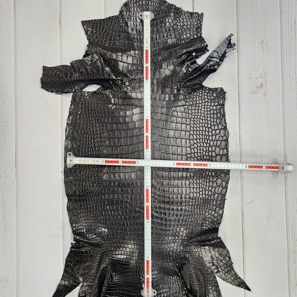 ワニ革 クロコ ナッパ仕上げ  黒 No.C008730 6枚目の画像