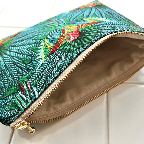 フランス生地 クジャクになりたかったオウムのポーチ SAFECO社 通帳