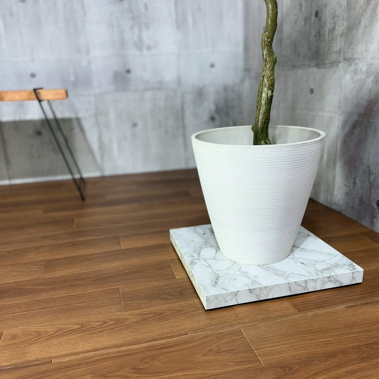 プランター台　キャスター付き　アジャックスマーブル　鏡面タイル