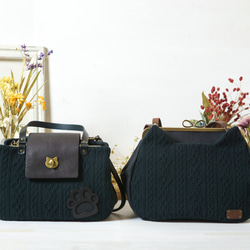 ブラウンフラワー・猫がま口 ボストンバッグ（ネコ 肉球） 17枚目の画像