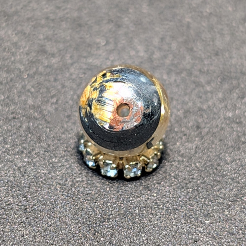 金の糸の宝庫】太陽放射ルチル 8ミリ 1粒売り 貫通穴あり ヘマタイト