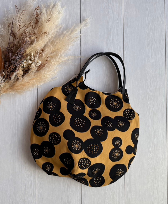 ★ 秋の感謝SALE★ラスト1点！秋色北欧柄くったりバック★軽い　コットンリネン　 1枚目の画像