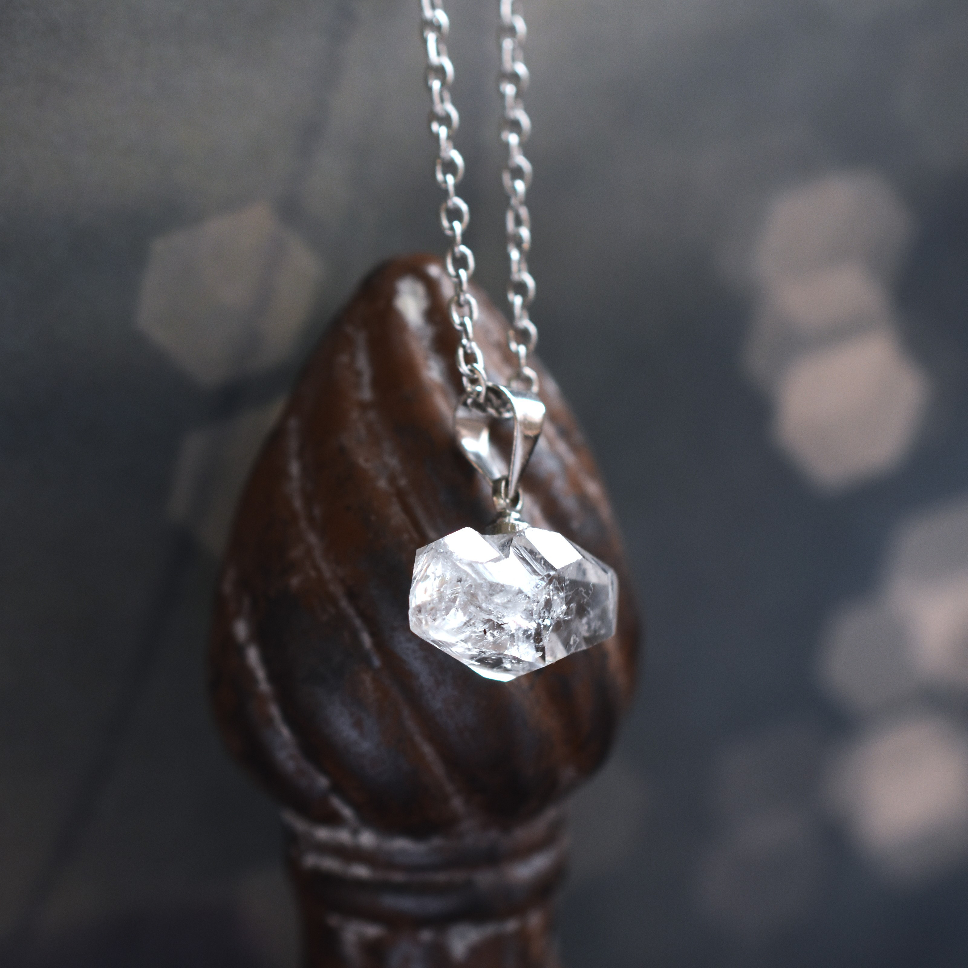 ひとめぼれ新作【数量限定】大粒横型　ハーキマーダイヤモンド　クォーツ　シルバー　サージカルステンレスネックレス40cm