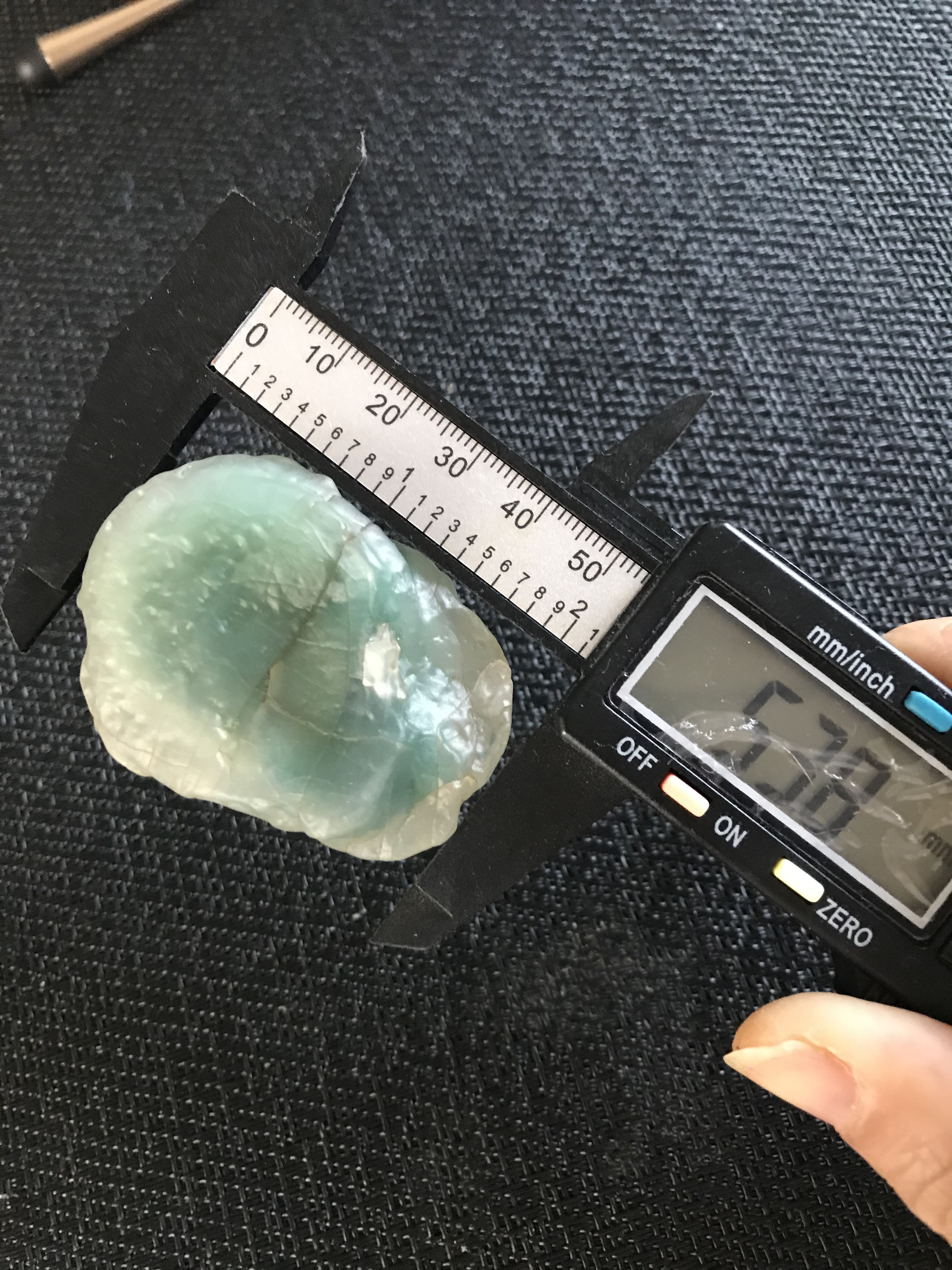 ゴビ石−1416 ゴビ瑪瑙　原石　緑