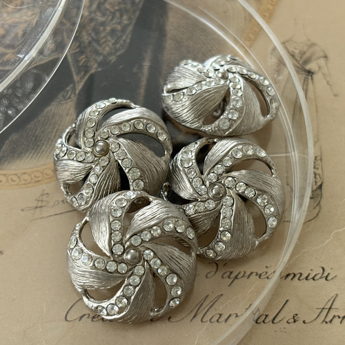 Japanese Vintageボタン 透かし メタルボタン 20mm シルバー ストーン