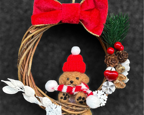 羊毛フェルト　トイプードル　クリスマスリース トイプードル クリスマス リース サンタ 羊毛フェルト オブジェ｜Yahoo
