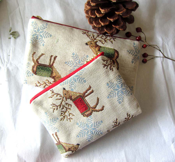 再販2025クリスマス　オランダ生地（MS）トナカイのポーチ　小銭入れ　鍵入れ　コスメ入れ 7枚目の画像