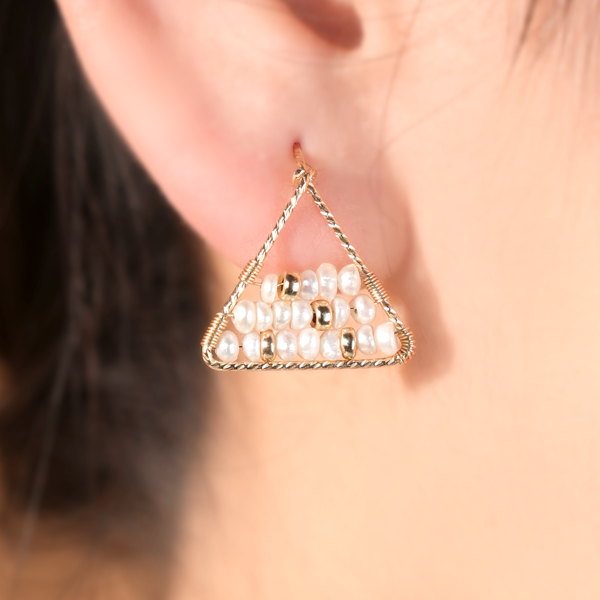 幾何学デザインのパールピアス 14KGF フォーマルご褒美