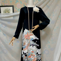 XL〜サイズ 金彩 吉祥模様 駒刺繍 黒留袖ドレス ケープスリーブ 着物