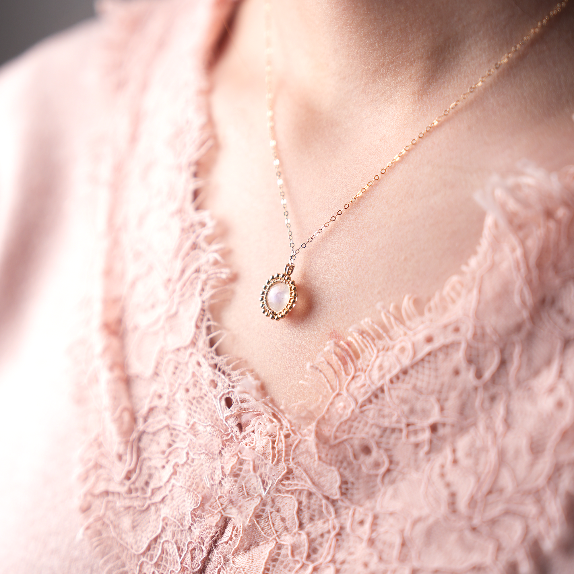 【期間限定価格】天然石ムーンストーンネックレス 6月誕生石 神秘的 プレゼント