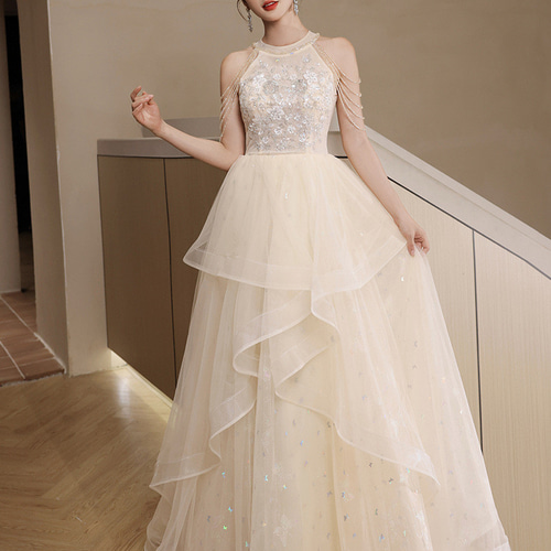 (新品未使用)ウェディング オフショルダー パンツドレス　二次会　前撮り　韓国 ウェディングドレス オフショルダー サテン Aライン 前撮り 二次会