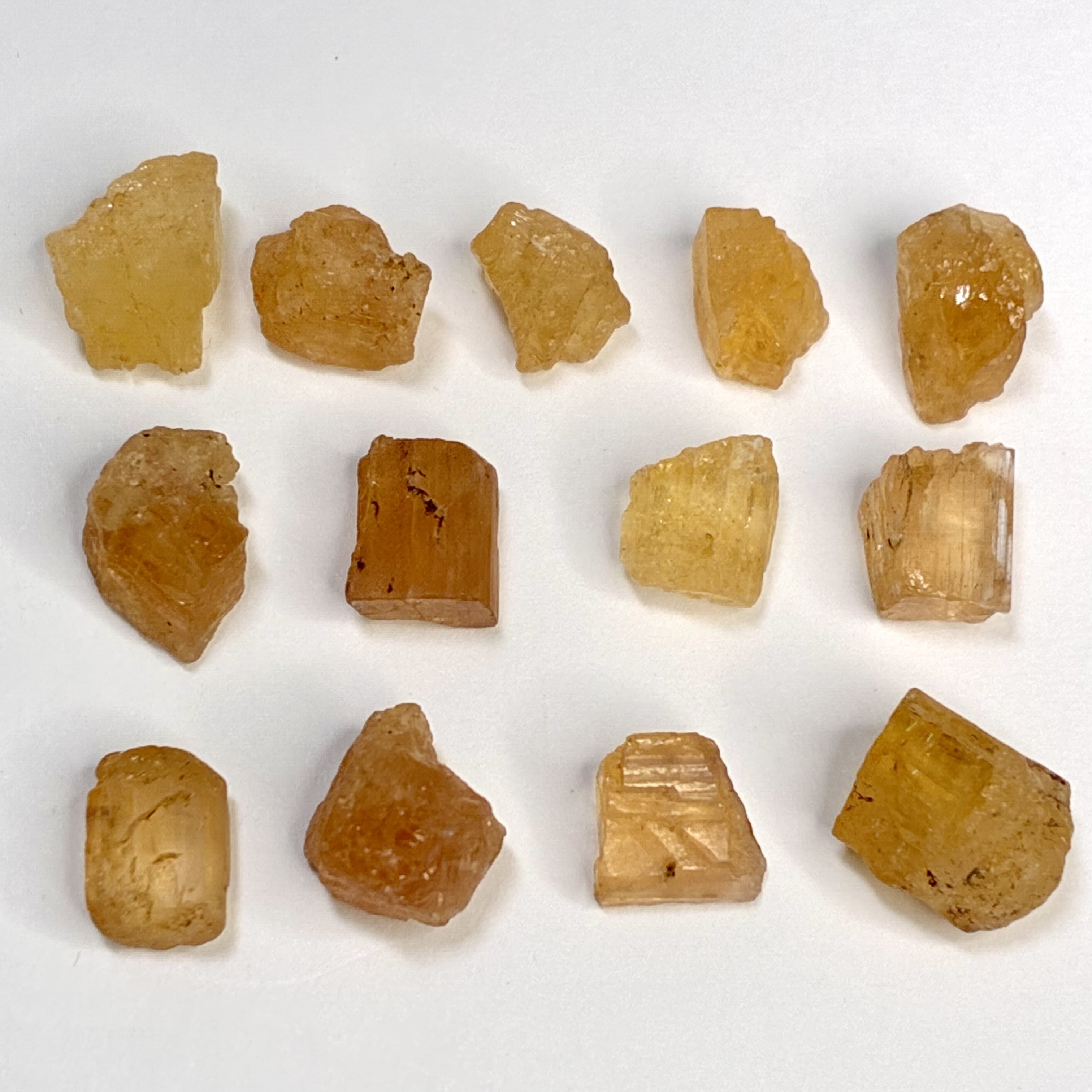 ブラジル産インペリアルトパーズ 【現物のみセット販売】 原石 鉱物 天然石 (No.1745)