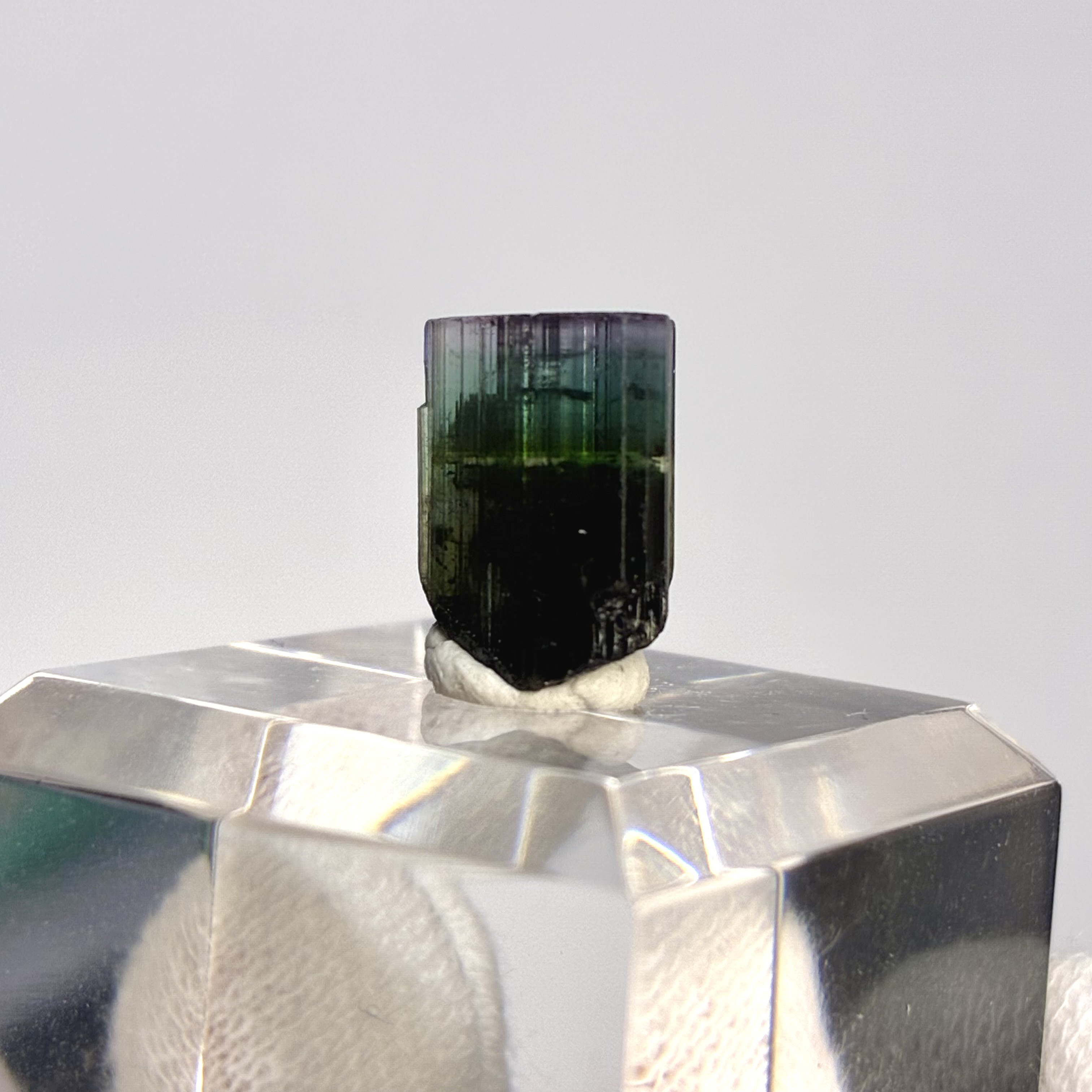 アフガニスタン産 トリカラートルマリン 【一点物】 原石 鉱物 天然石 (No.1755)