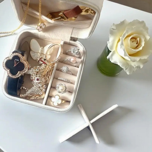 Lumière Lavande（ルミエール・ラヴァンド）】紫にきらめく光の宝石箱