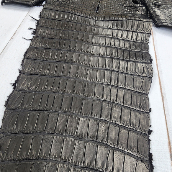 ワニ革 クロコ 半艶マット  黒　No.C009019 14枚目の画像