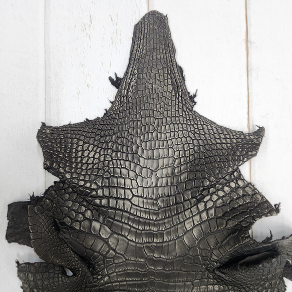 ワニ革 クロコ 半艶マット  黒　No.C009019 2枚目の画像