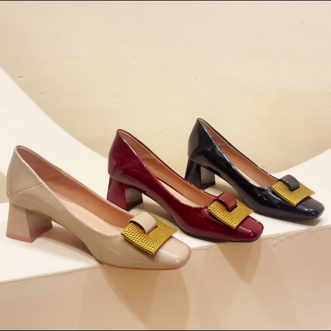 秋新作レディース漆皮の角型トウ浅履きパンプス【返品・交換可】品質最優先 25-503