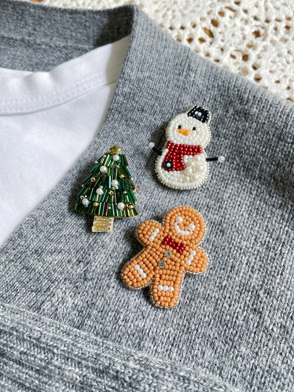 雪だるま刺繍ブローチ⭐︎冬ホリデーアクセサリー⭐︎受注制作品 7枚目の画像