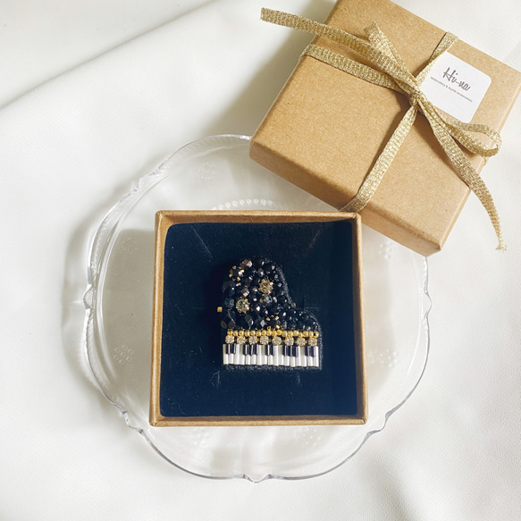 雪だるま刺繍ブローチ⭐︎冬ホリデーアクセサリー⭐︎受注制作品 13枚目の画像