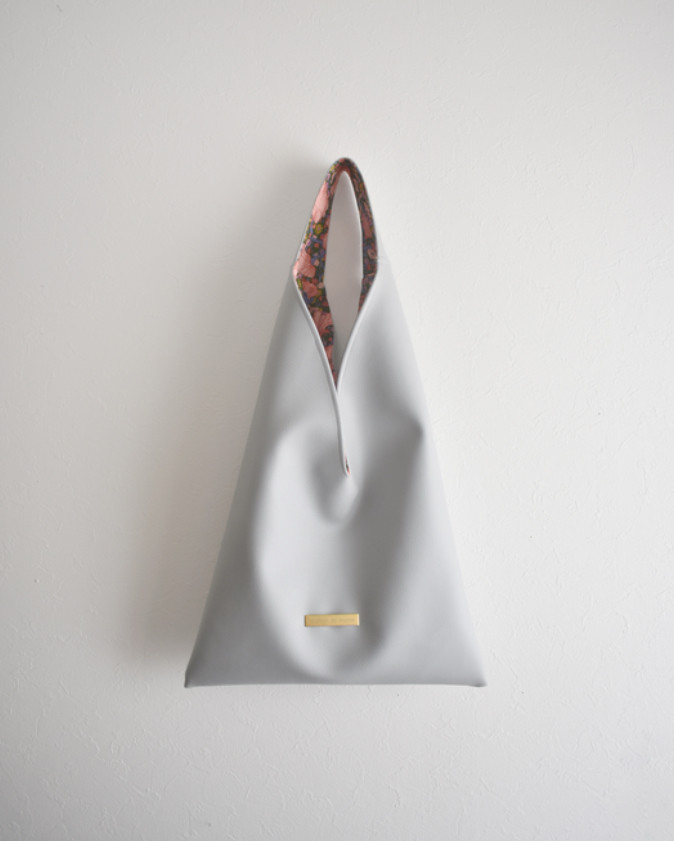 【受注製作】トートバッグ／リバティ生地／花柄【Clementina Daisy】