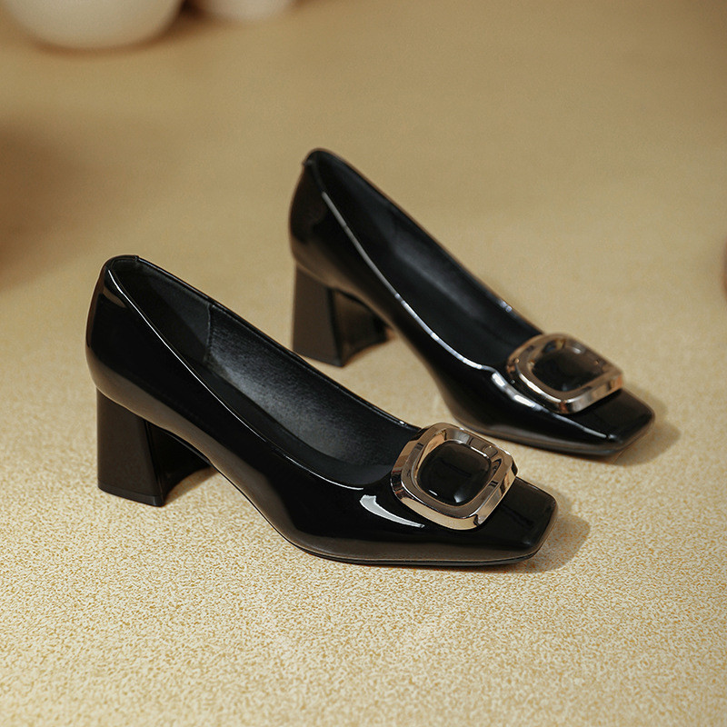 秋新作レディース漆皮のモノトーン 角型トウ 浅履きハイヒール【返品・交換可】品質最優先 25-507