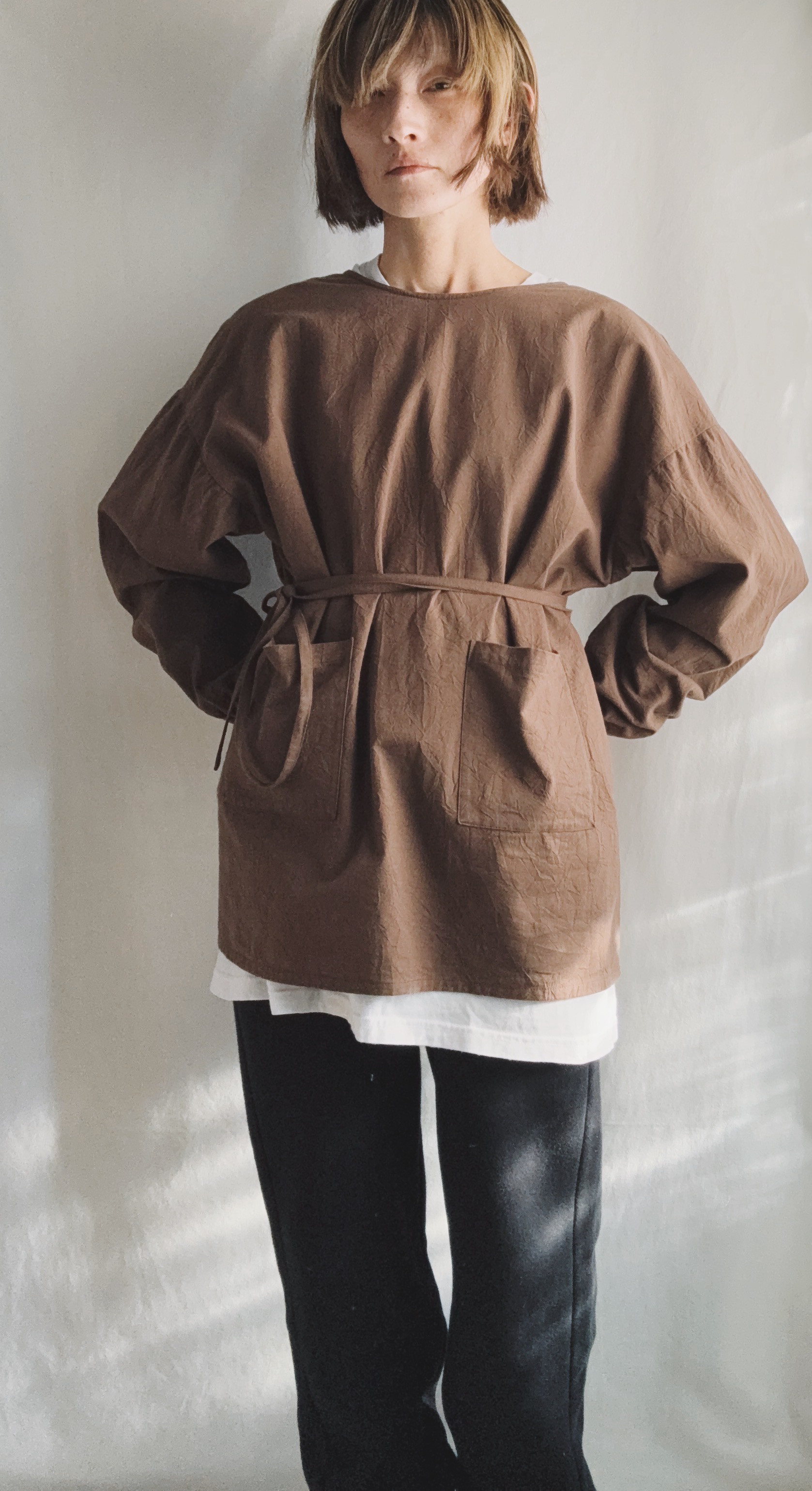 ◇即納◇カッポウ ショート 長ソデ（袖口：ゴム） ブラウン　(オプション不可アイテム）