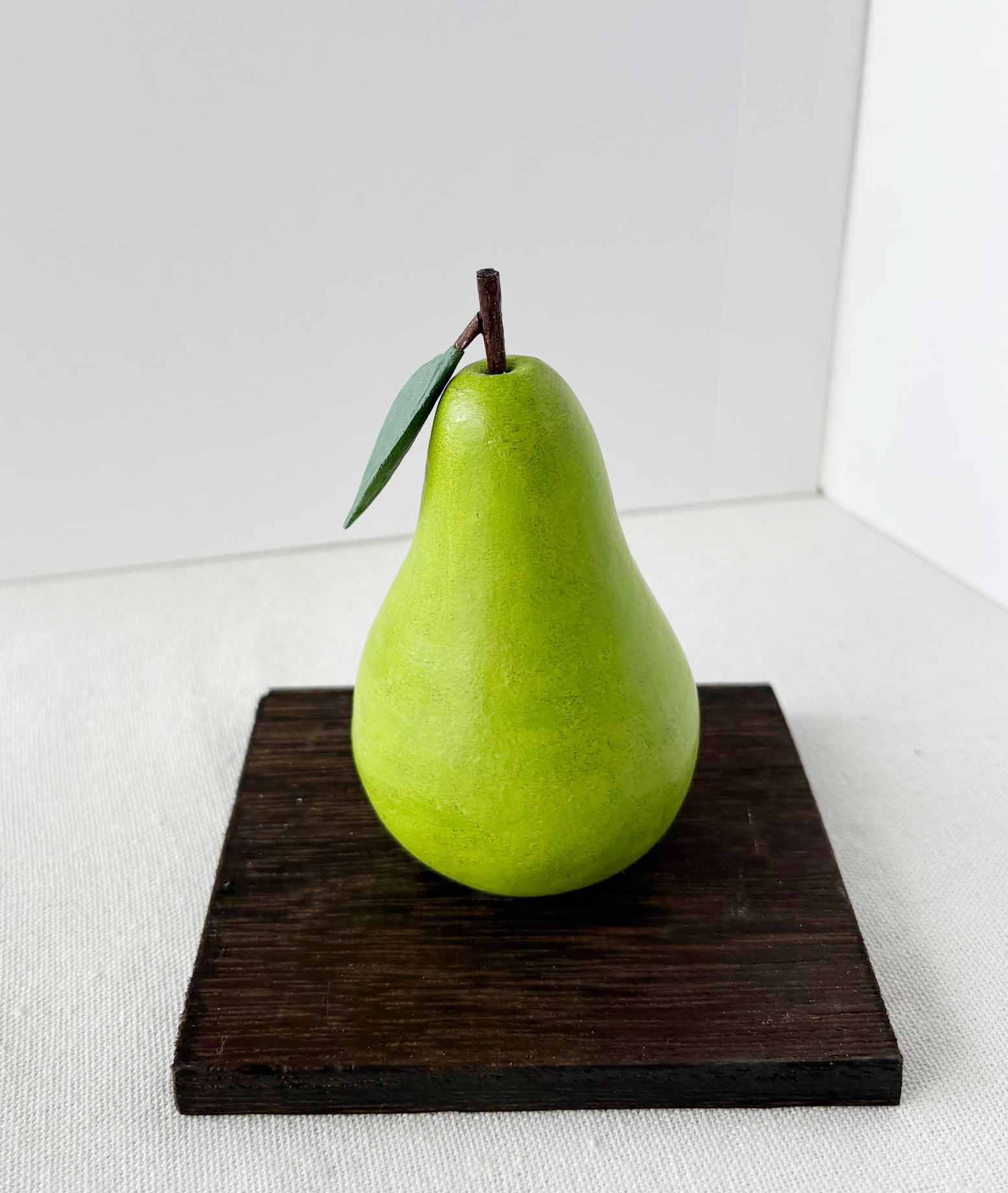 洋ナシのペーパーウエイト＆オブジェ