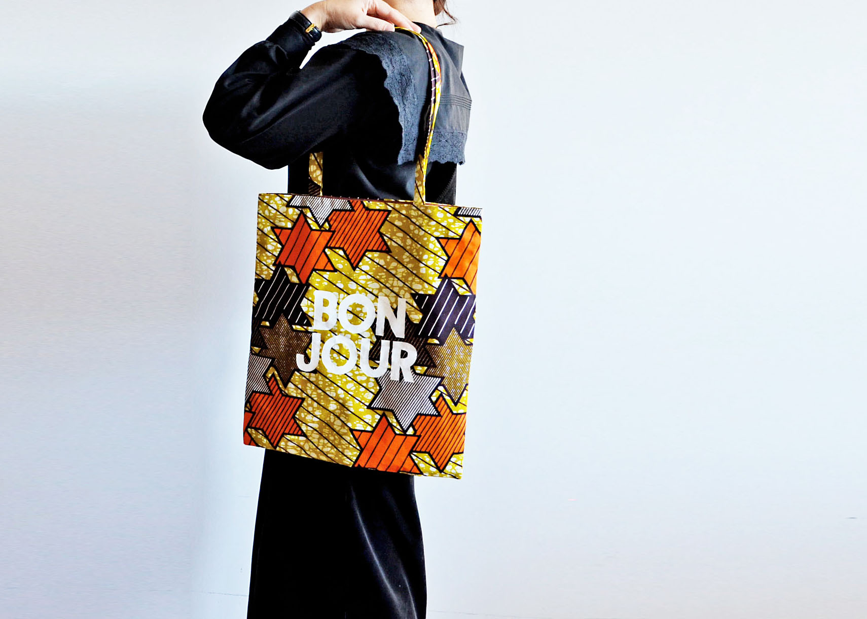 最後の１点！アフリカンバティック　トートバッグ　『BON JOUR』　étoile柄　アフリカンファブリック　A4バッグ