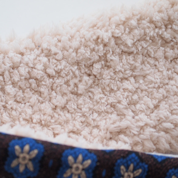 プチフラワー・ジャージージャガード×ふわふわボアのマフラー　中綿入り 7枚目の画像