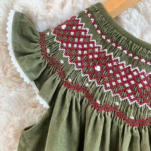 7〜9歳｜一点もの】スモッキング刺繍 ビショップワンピース