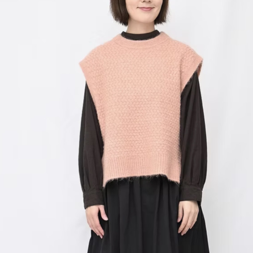 アルパカ混ニットバスケット編み　脇ボタンベスト