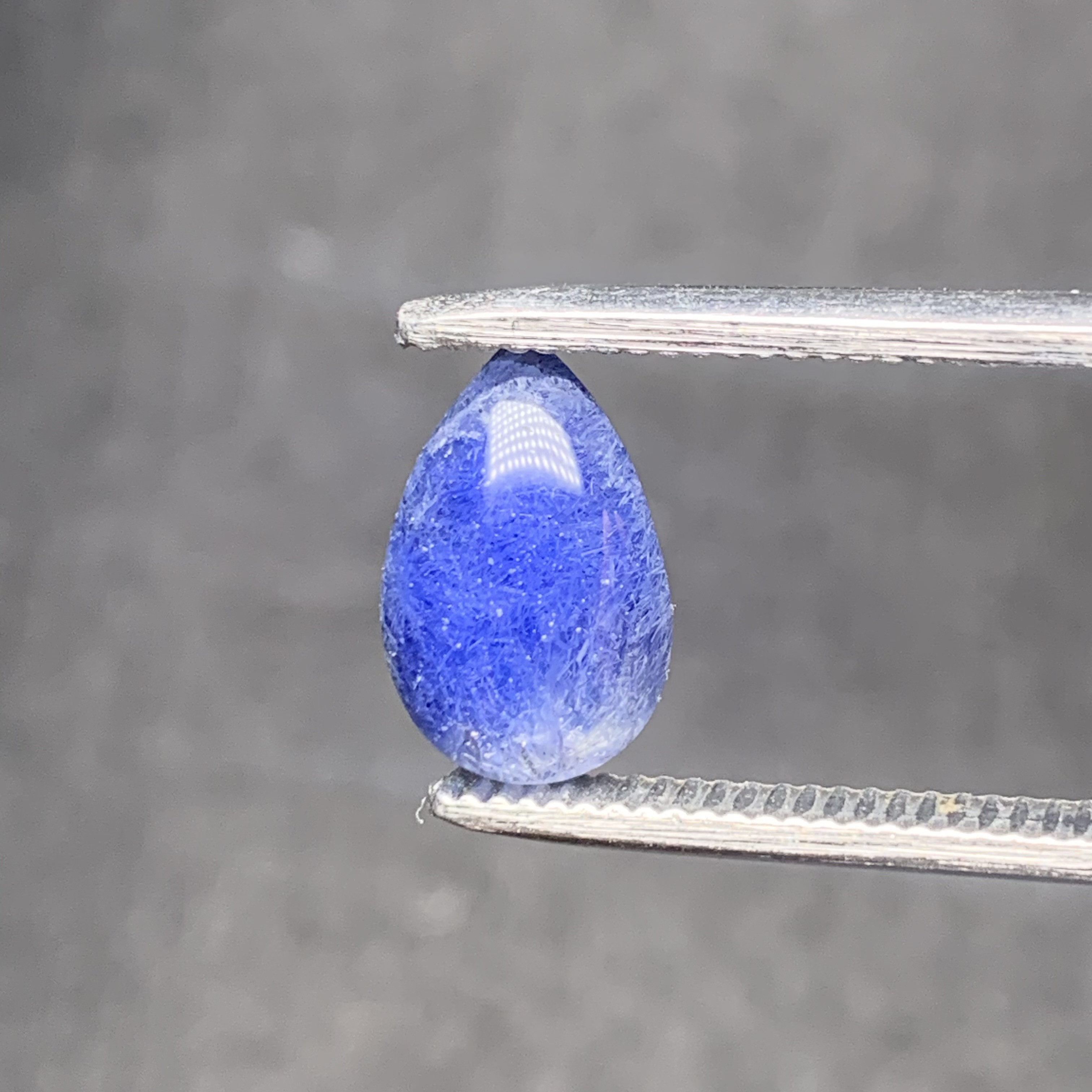 0.7グラム　デュモルチエライトインクォーツ ルース／天然水晶の中の青い世界／一点もの 希少天然石