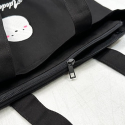 シマエナガの刺繍のファスナー付きキャンバス トートバッグ A4 レディース＜ブラック＞ 5枚目の画像
