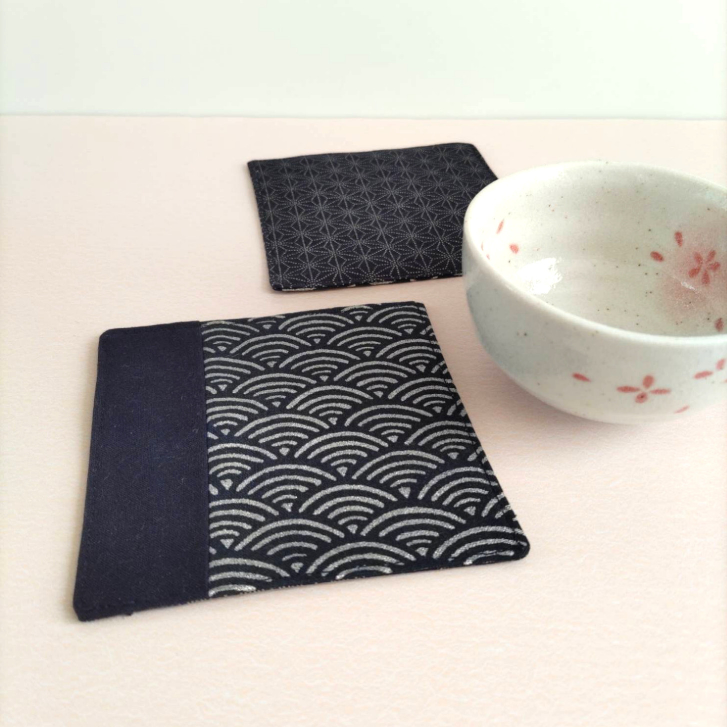 2枚セット】藍色リバーシブルコースター（青海波×麻の葉）｜紺地の上品