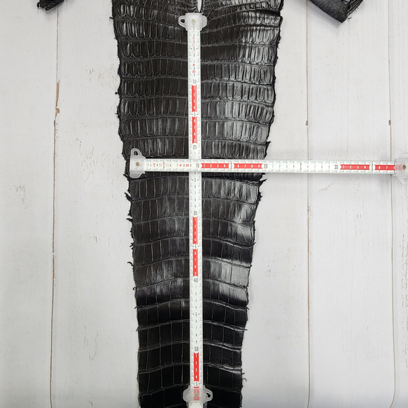 ワニ革 クロコ ナッパ仕上げ  黒 No.C009103 7枚目の画像