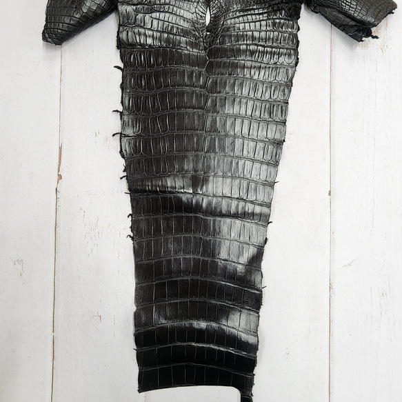 ワニ革 クロコ ナッパ仕上げ  黒 No.C009104 5枚目の画像