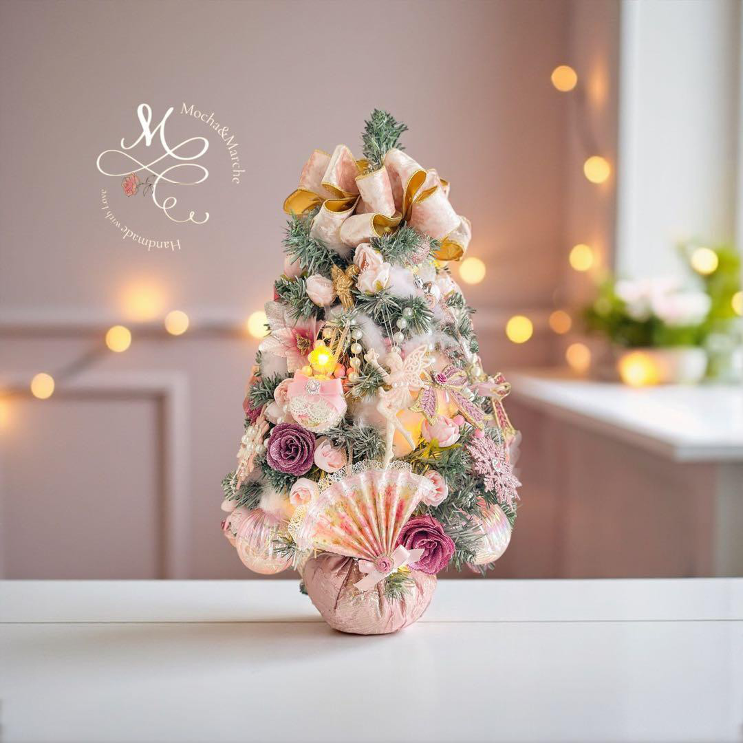 クーゲルタウンのフェアリーノエルツリー ／イルミネーション付クリスマスツリー