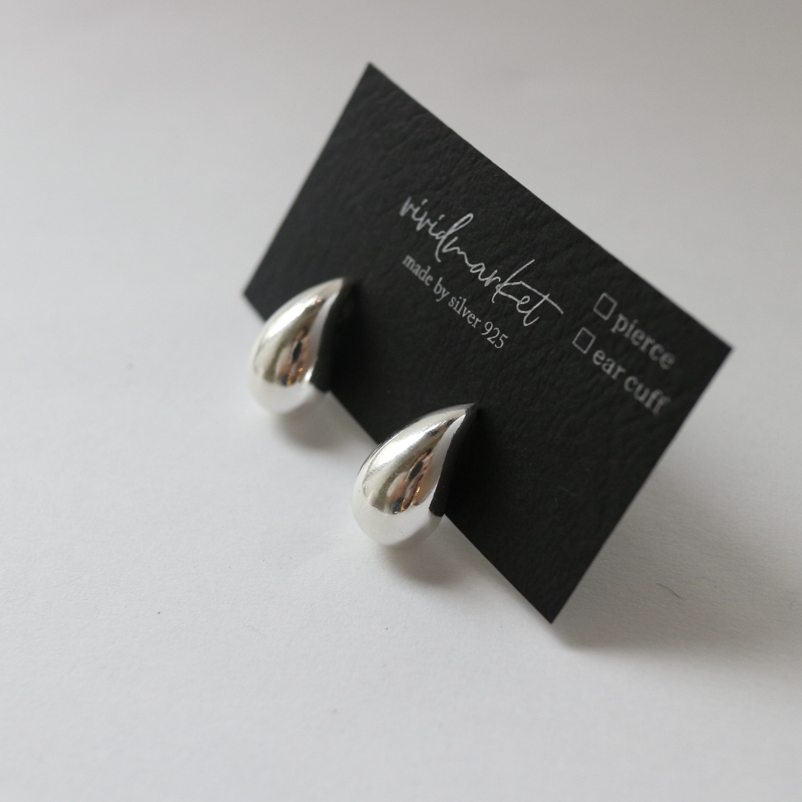 s925　Drop シルバーティアドロップピアス　ワンポイント　金属アレルギー対応