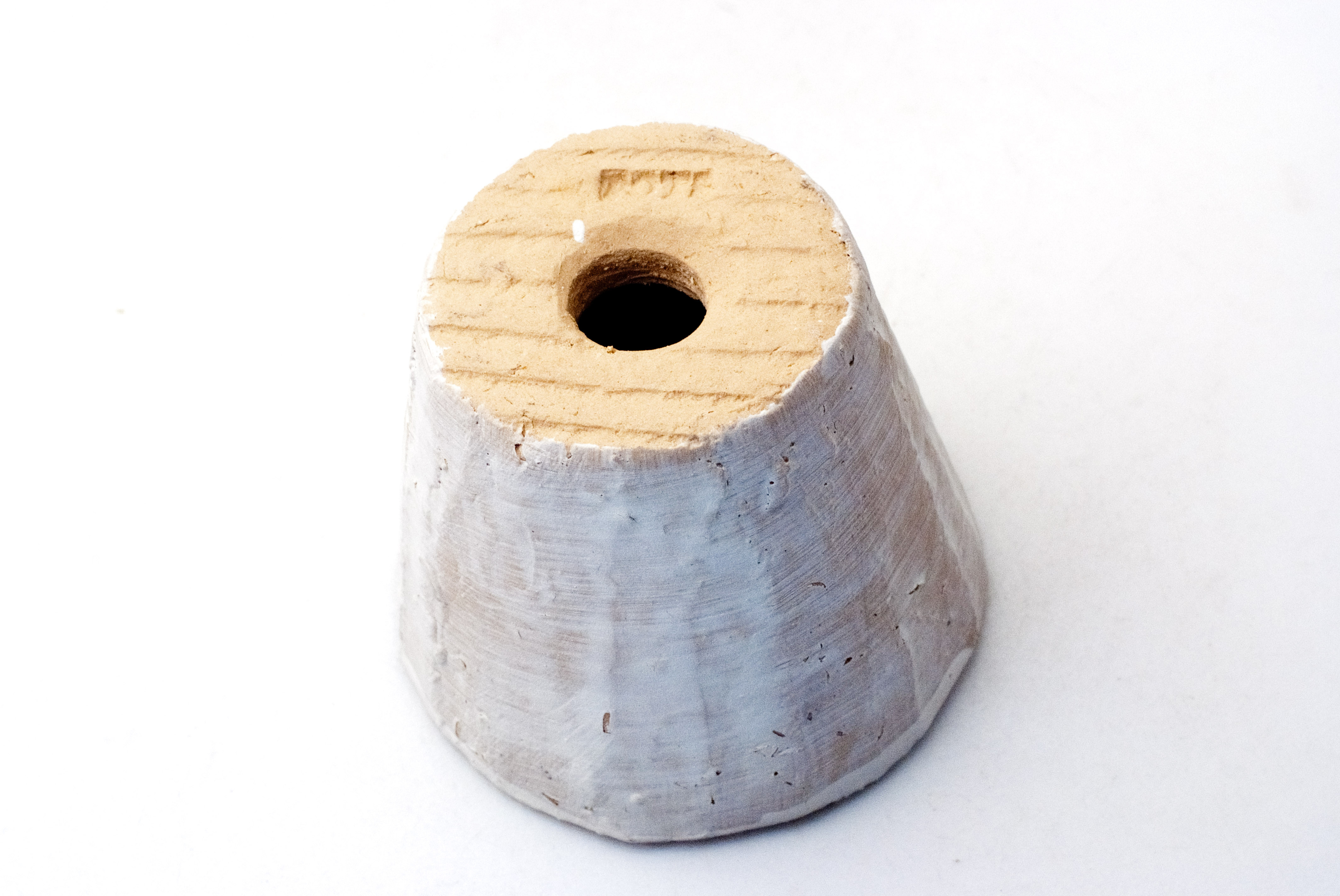 陶器製（2.5号ポット相当）多肉植物の欲しがる植木鉢 SMS- 24個セット　10%off　送料無料