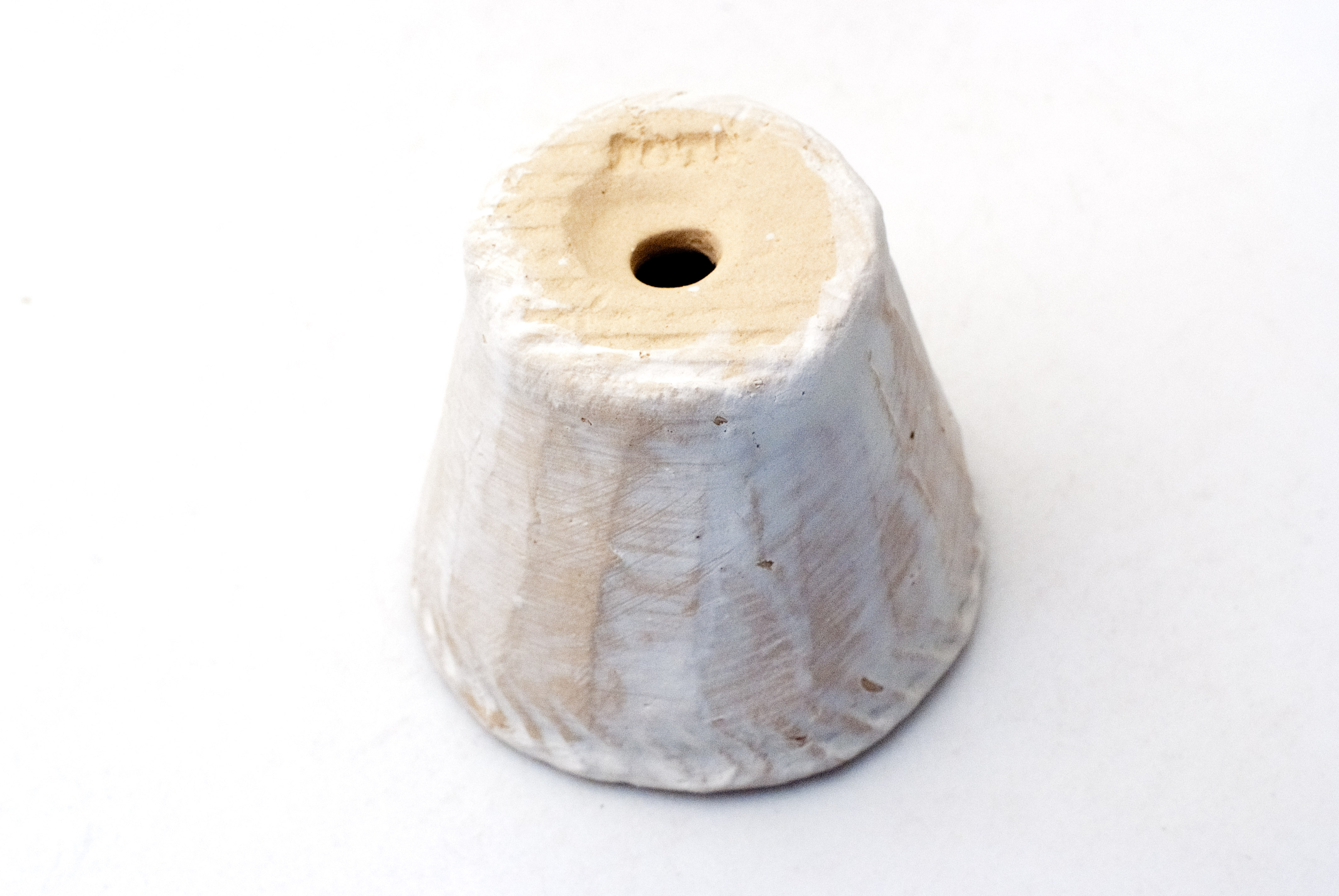 陶器製（2号ポット相当）多肉植物の欲しがる植木鉢　NSSS- 24個セット　10%off　送料無料