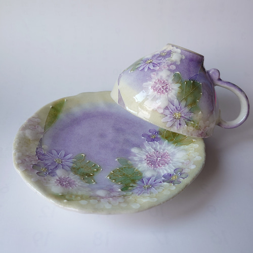 工房ゆずりは カップ＆ソーサー 紫を主体にした華やかで落ち着いた上品