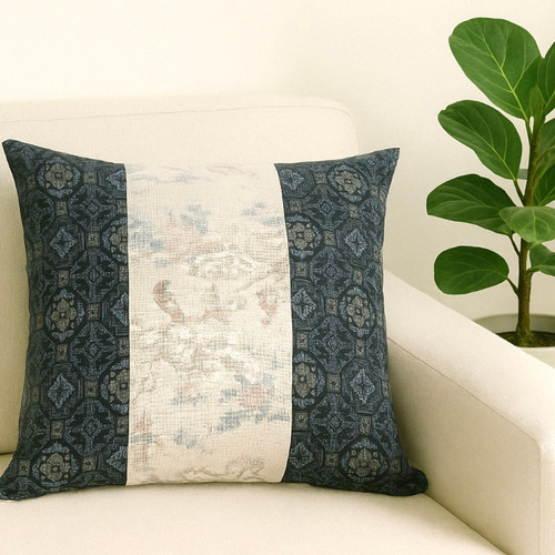 大島紬リメイククッションカバー45㎝×45㎝大島リメイククッション