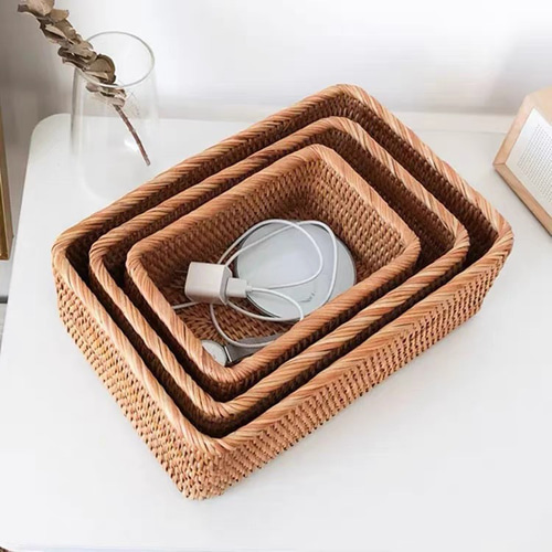 【レア】日本未発売 HANDEPラタン編み 収納バスケット（大）｜ハンドメイド RATTAN ROUND BASKET / 丸みを帯びたフォルムと特徴的な透かし編みの