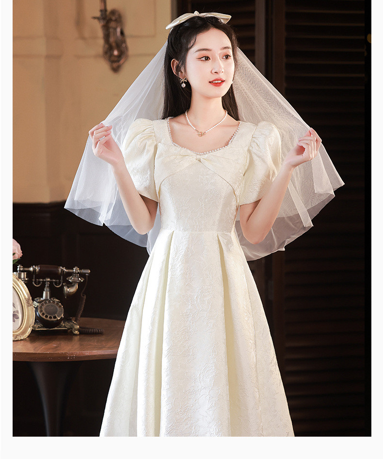 白 半袖 カラードレス シンプル 高級感 韓国風 花嫁 ウェディング パーティー 演奏会 二次会 HL177